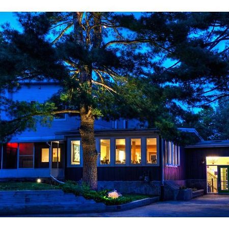 Pine Lodge Muskoka Huntsville Exterior foto