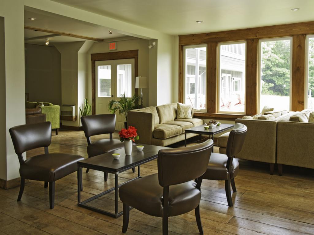 Pine Lodge Muskoka Huntsville Exterior foto